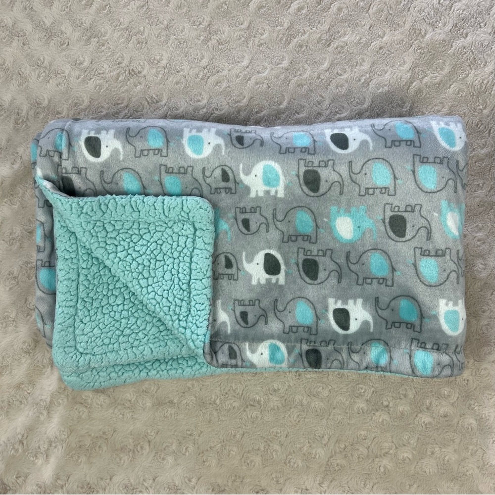 Luvable Friends Aqua Blue Elephants Baby Blanket Gray White Sherpa Lovey